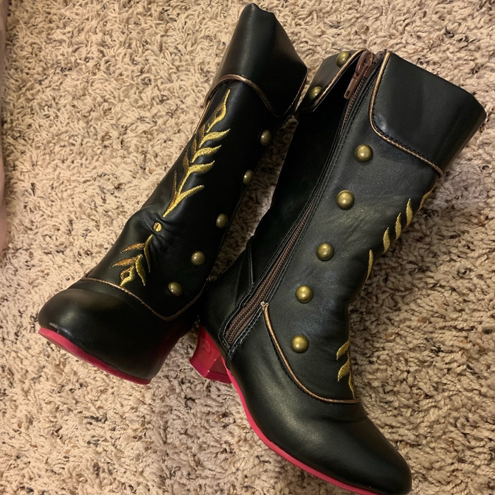 Princess Anna Boots